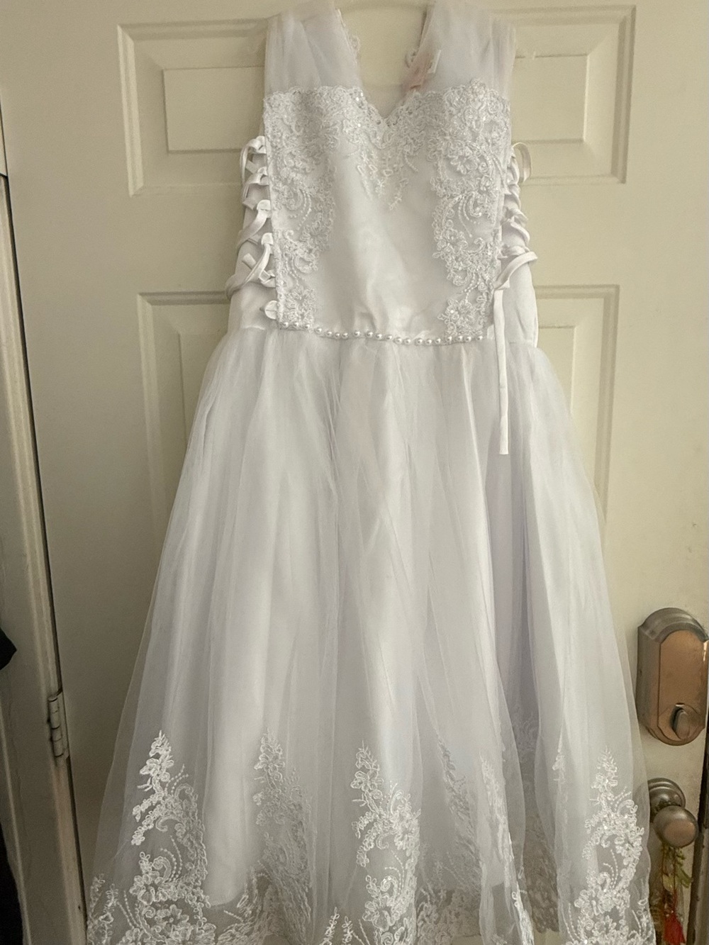 White Lace-Embellished Girls' Tulle Dress